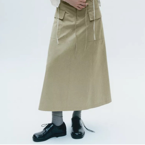 NWT Zara Khaki A-line Cargo Adjustable Drawstring Paperbag Skirt.Size Small
